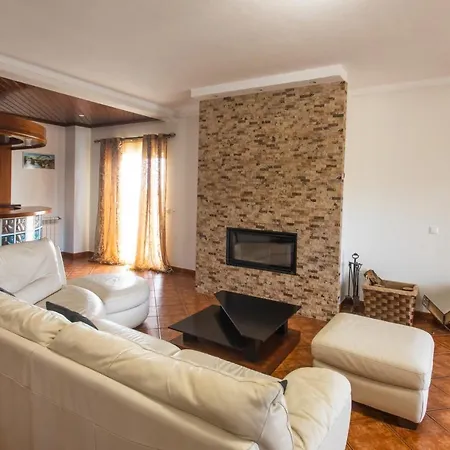 Vivenda Esgravina *